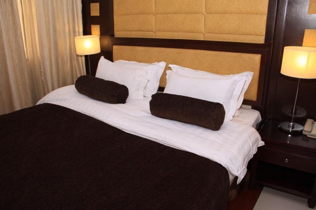 Owu Crown Hotel Ibadan Room photo